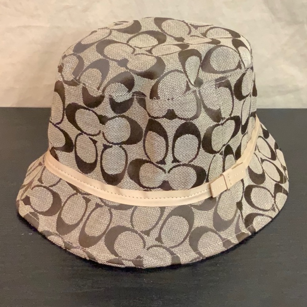 Coach Signature Pattern Bucket Hat in Beige and Brown